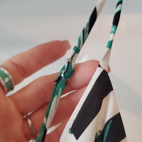 Everly Floral Leaf Palm Print Black and White Striped Surplice Shorts Romper Med - Picture 6 of 12